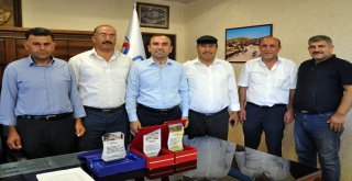 Siirtli Köy Muhtarlarından Dicle Elektrike Teşekkür Plaketi