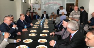 Başkan Yemenici, Muhtarlarla Bir Araya Geldi