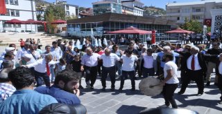 Tuncelide Açılış, Çılgın Davulcuyla Şenlendi, Halay Çeken Vali Renk Kattı