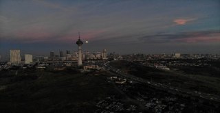 (Özel) Günbatımında Göğe Yükselen Dolunay Havadan Görüntülendi