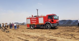 Adıyamanda 160 Ton Saman Yandı
