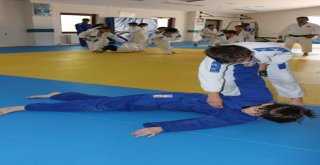 Osmangazide Judocu Nesiller Yetişiyor