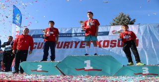 Kocaeli Cumhuriyet Koşusunda Ödüller Sahiplerini Buldu