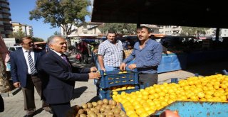 Başkan Büyükkılıç Hürriyet Semt Pazarında