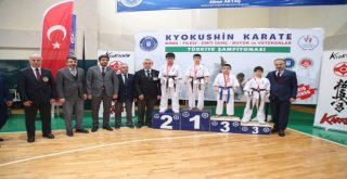 Kyokushin Karate Türkiye Şampiyonası Başladı