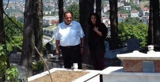 Gülüç Belediyesi Mezarlıklarda Kuran-I Kerim Okuttu