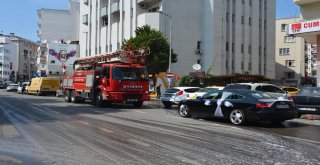 Sinopta Kaldırımlar Deterjanlı Su İle Yıkandı