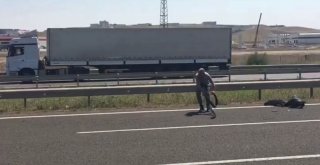 Canını Hiçe Saldı, Otoyoldan Lastik Topladı