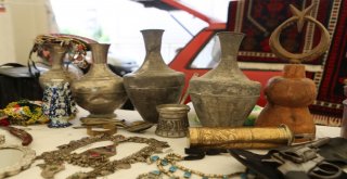 Antika Meraklıları Bu Pazara Akın Ediyor