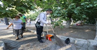 Başkan Piriştinadan Temizlik Hareketine Anlamlı Destek