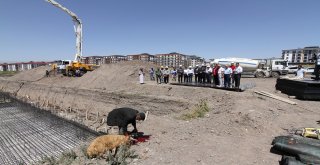 Hayırsever İşadamı Rauf Azaktan İmam Hatip Ortaokulu