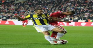 Spor Toto Süper Lig: Dg Sivasspor: 0 - Fenerbahçe: 0 (İlk Yarı)