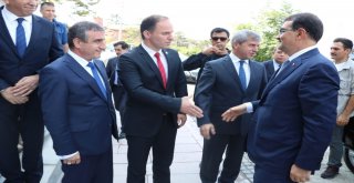 Enerji Ve Tabii Kaynaklar Bakanı Fatih Dönmezden Yerli Kömür Açıklaması