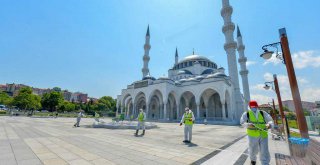 İBADETE AÇILACAK CAMİLERDE TEMİZLİK VE DEZENFEKSİYON