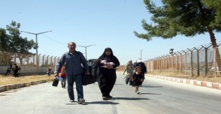 Suriyelilerin Türkiyeye Dönüşü Başladı