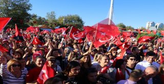 Binlerce Kadın Aynı Anda İstiklal Marşı Ve Andımızı Okudu