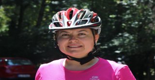 (Özel) Öğretmen Çift 4 Yaşındaki Kızıyla Bin 500 Kilometre Pedal Çevirecek