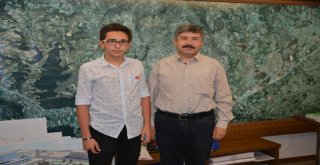 Gedizde Başarılı Öğrenciler Ödüllendirildi