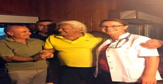 Başkan Akgünden, Cüneyt Arkına Geçmiş Olsun Ziyareti