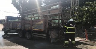 Kamyona Atılan İzmarit Yangın Çıkardı