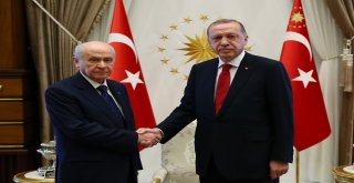 Cumhurbaşkanı Recep Tayyip Erdoğan İle Mhp Genel Başkanı Devlet Bahçelinin Cumhurbaşkanlığı Külliyesindeki Görüşmesi Başladı.