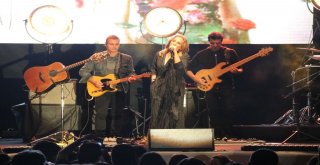 Sertab Erener, Performansıyla Bigayı Salladı