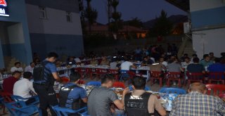 Beytüşşebapta Polisler Kurban Kesip Vatandaşlarla Birlikte Akşam Yemeği Yedi
