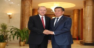 Cumhurbaşkanı Erdoğan, Kırgızistan Cumhurbaşkanı Ceenbeko İle Görüştü