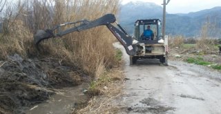 Barbaros Mahallesinde Dere Temizlik Çalışması Tamamlandı