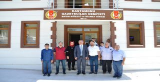 Tosya Kaymakamı Deniz Pişkin, Kastamonu Gazeteciler Cemiyetini Ziyaret Etti