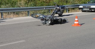 Otomobil Motosiklete Çarptı: 1 Ölü