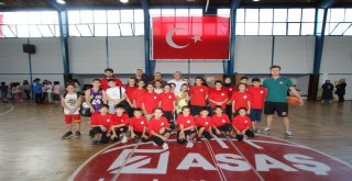 Bin Öğrenci Yaz Spor Okulları İle Eğleniyor