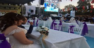 Beykozda 17 Çift Teknede Dünya Evine Girdi