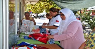 Ayvalıkta ‘Şefkatli Eller İhtiyaç Sahibi Çocukların Bayramlıkları İçin Birleşti