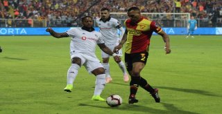 Spor Toto Süper Lig: Göztepe: 0 - Beşiktaş: 0 (İlk Yarı)