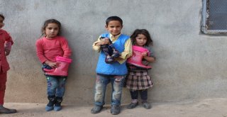 Şehit Yakınları Derneğinden 70 Çocuğa Kışlık Elbise