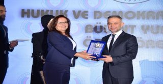 Başkan Ertürke Anlamlı Ödül