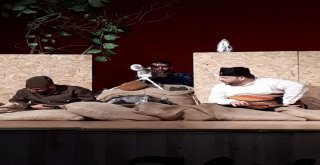 İzmirin İlçelerinde Zafer Coşkusu Gece Yarılarına Kadar Sürdü