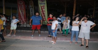 Yangında Mahsur Kalan Anne Ve Çocukları Kurtarıldı