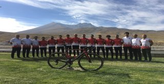 Türkiye Bisiklet Milli Takımı Da Antrenman İçin Erciyesi Tercih Etti