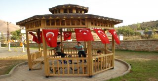 Bitlisteki Park Açılışında Çocuklar Tarafından İzdiham Yaşandı