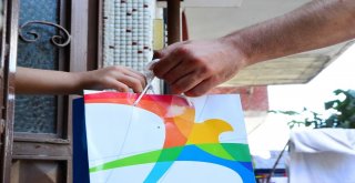 Beylikdüzündeki Çocuklar Erken Bayram Sevinci Yaşadı