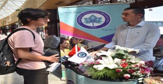 Esogü Gelen Öğrencileri Karşılıyor