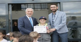 Kütahya Belediyesinin Sokak Hayvanları Bakımevi Ve Rehabilitasyon Merkezini Gezdiler