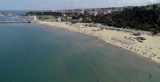 Boğulmalara Rağmen Şilede Denize Giren Vatandaşlar Havadan Görüntülendi