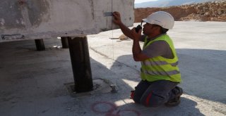 Tarihi Artuklu Hamamı Yerine İndiriliyor