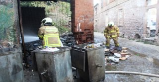 Çöp Konteynırına Atıldığı İddia Edilen Söndürülmemiş Sigara Depoyu Yaktı