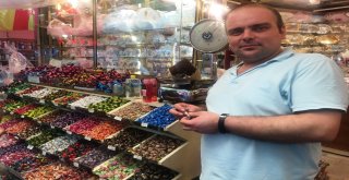 Tarihi Kemeraltı Çarşısında Bayram Hareketliliği