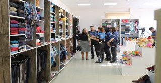 Polis Merkezinde ‘Polis Pazarı Açıldı