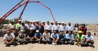 Başkan Çolakbayrakdar, “2018 Yılı Kocasinanda İnşaat Yılı Olacak”